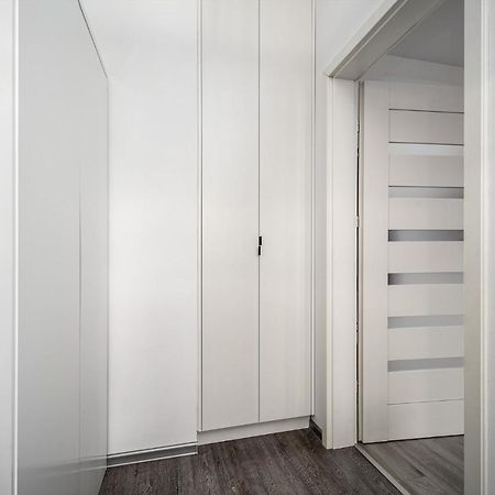 Apartament Apart D&K Free Parking Cybernetyki 2E Warszawa Zewnętrze zdjęcie