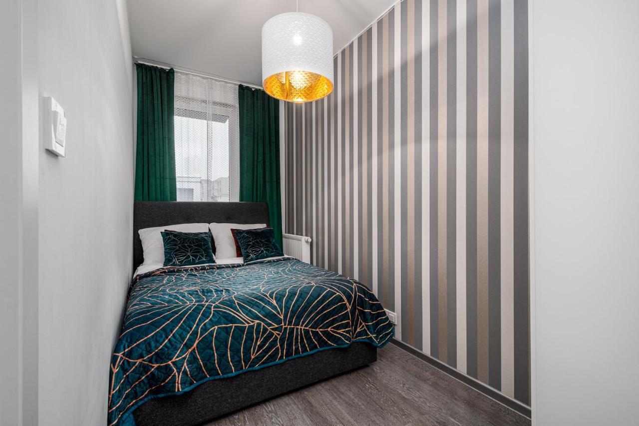 Apartament Apart D&K Free Parking Cybernetyki 2E Warszawa Zewnętrze zdjęcie
